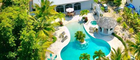 Four Bedroom Villa YOLO welcomes you to the fun side of Paradise - Leeward
