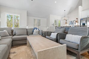 Watercastle - Water Color - Second Floor - Living Room