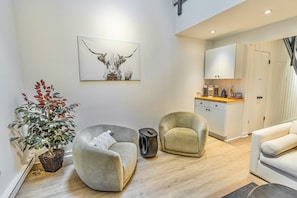 Cozy seats in the living room