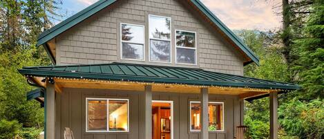 A warm welcome to your Mt. Baker Hideaway stay.