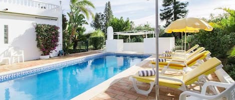 Deluxe Algarve Villa | Casa Linda | 2 Bedrooms | Private Pool & Perfect for Families | Carvoeiro