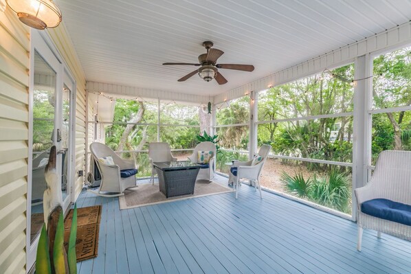 Upstairs front porch