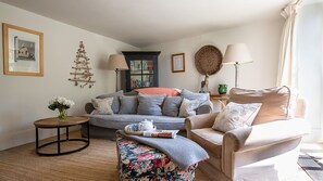 Living room, Apple Store Cottage, Charlbury