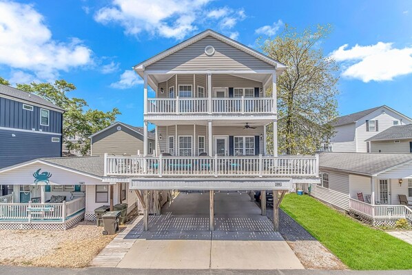 Balconies Galore!