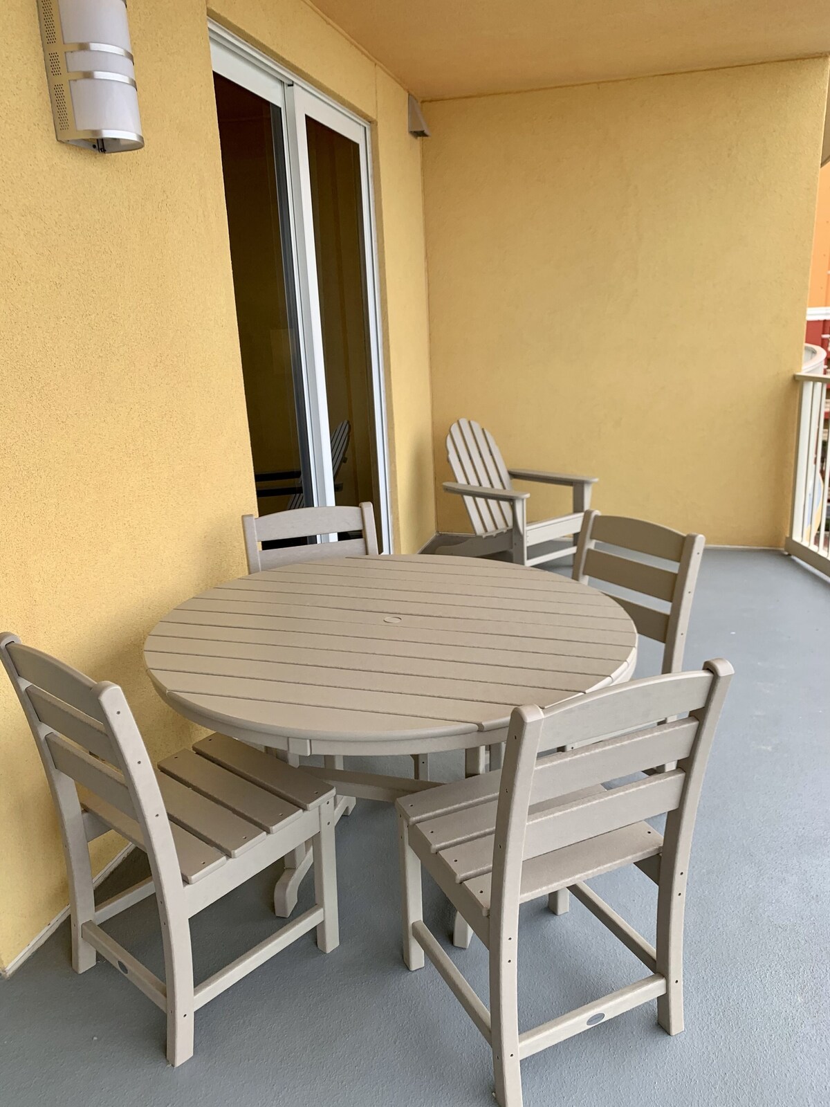 Sunset Cove; Beach, Sunsets, Heated Pool, Hot Tub, Tiki bar! Next to Pier Park!