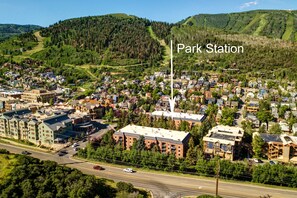 Located in Old Town and just a quick walk to Main Street and Town Lift