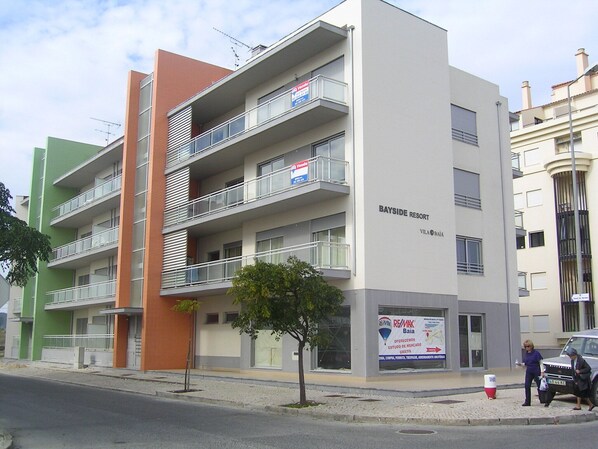 Esterni