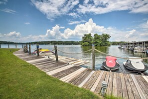 Community Boat Ramp w/ Lake Access (No Dock or Boat Slip)