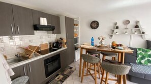 La cuisine entièrement équipée 