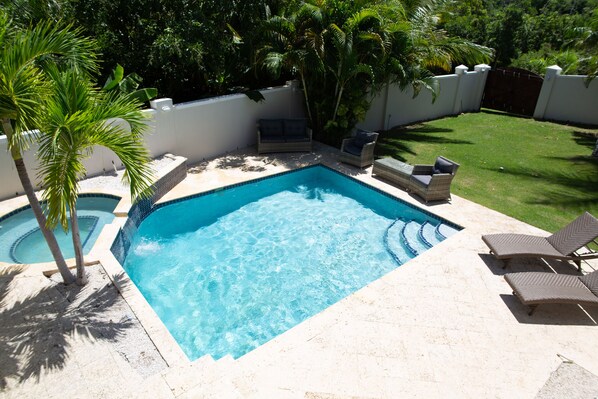 Private Pool! 