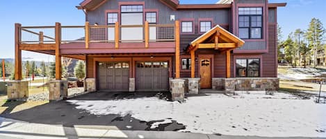 Exterior - Cocoa Cabin Breckenridge Vacation Rental
