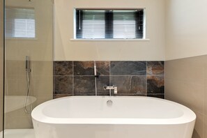 Luxury Lodge, Hot Tub, Pet Friendly