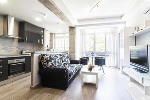 Communal lounge/ TV room,TV and multimedia