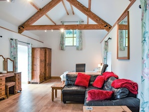 Open plan living space | Slade Cottage - Slade Farm, Brayford
