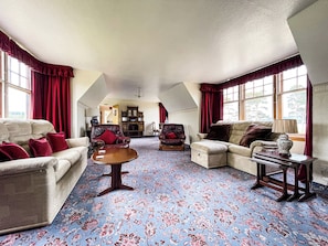 Living room | Fourpenny Cottage - Fourpenny Cottages, Skelbo, near Dornoch