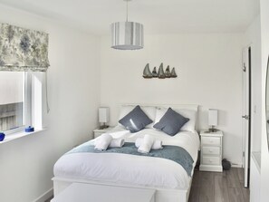 Double bedroom | Seagulls View, Brixham