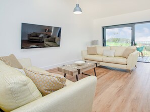 Living area | Foxglove - Bincombe Country Cottages, Over Stowey, near Bridgwater