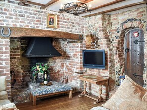 Living room | Canons Hall Cottage, Canterbury