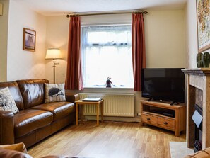 Living room/dining room | Jane Eyre Cottage, Keswick