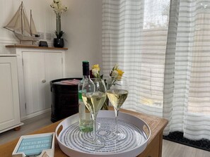 Living room | Smile &rsquo;n&rsquo; Wave, Gorleston-on-Sea