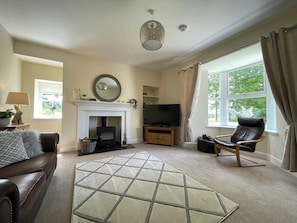 Main house living room | Darris Farmhouse, Scaniport