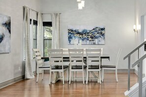 Ample seating around the dining table