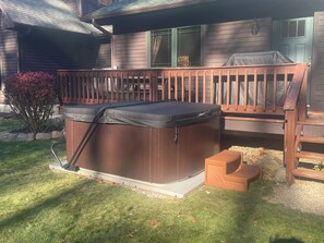 Brand new Hot Tub.