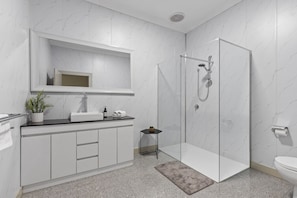 Main Bathroom with Spacious Shower Enclosure 