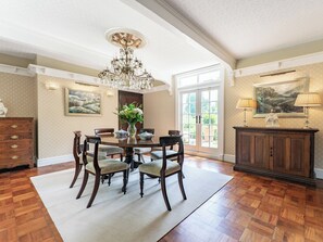 Dining room | Pinley Hill House, Hatton near Warwick