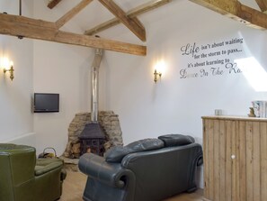 Open plan living space | Pipistrelle Cottage - Upper Farm Barns, Mathry, near St Davids