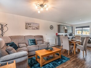 Open plan living space | Sycamore Lodge - Holding Holiday Homes, Hogsthorpe