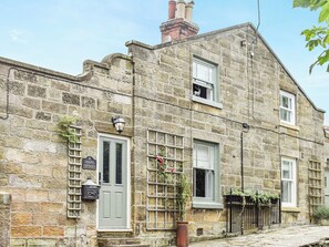 Exterior | Chapel Cottage, Fylingthorpe