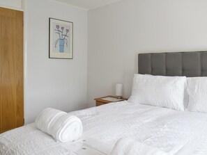 Double bedroom | Stone Gardens, Broadstairs