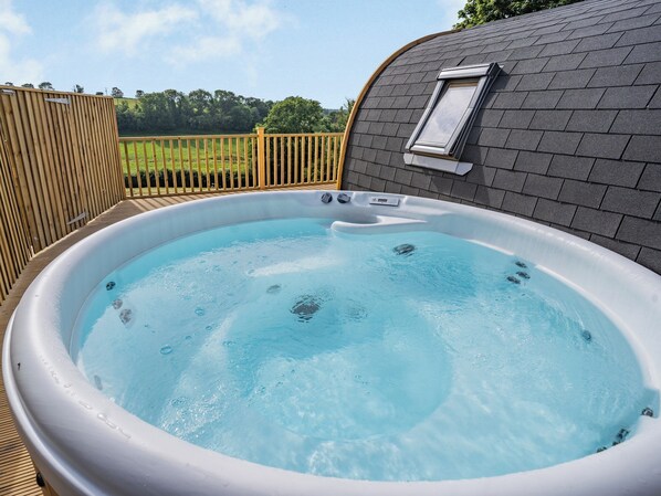 Bain à remous extérieur