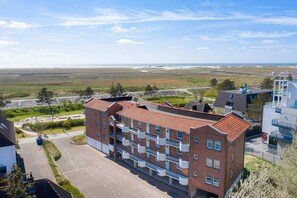 Luftbild mit Meerespanorama