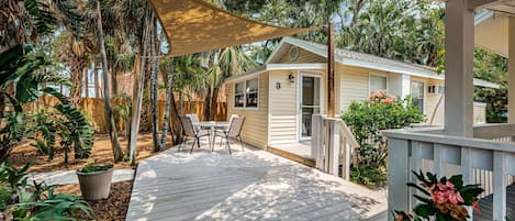 44-web-or-mls-Unit20320Front20Exterior