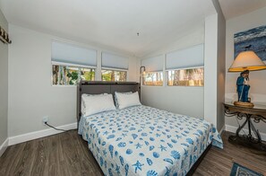 50-web-or-mls-Unit20320Murphy20Bed
