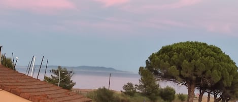 Vue sur Port Cros de la tropezienne