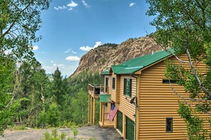 Cabin Exterior | Stairs Required for 2nd Floor