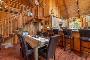 Dining Area, Kitchen entry