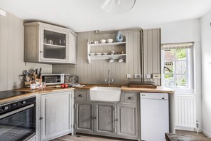 Ground floor:  The cottage kitchen