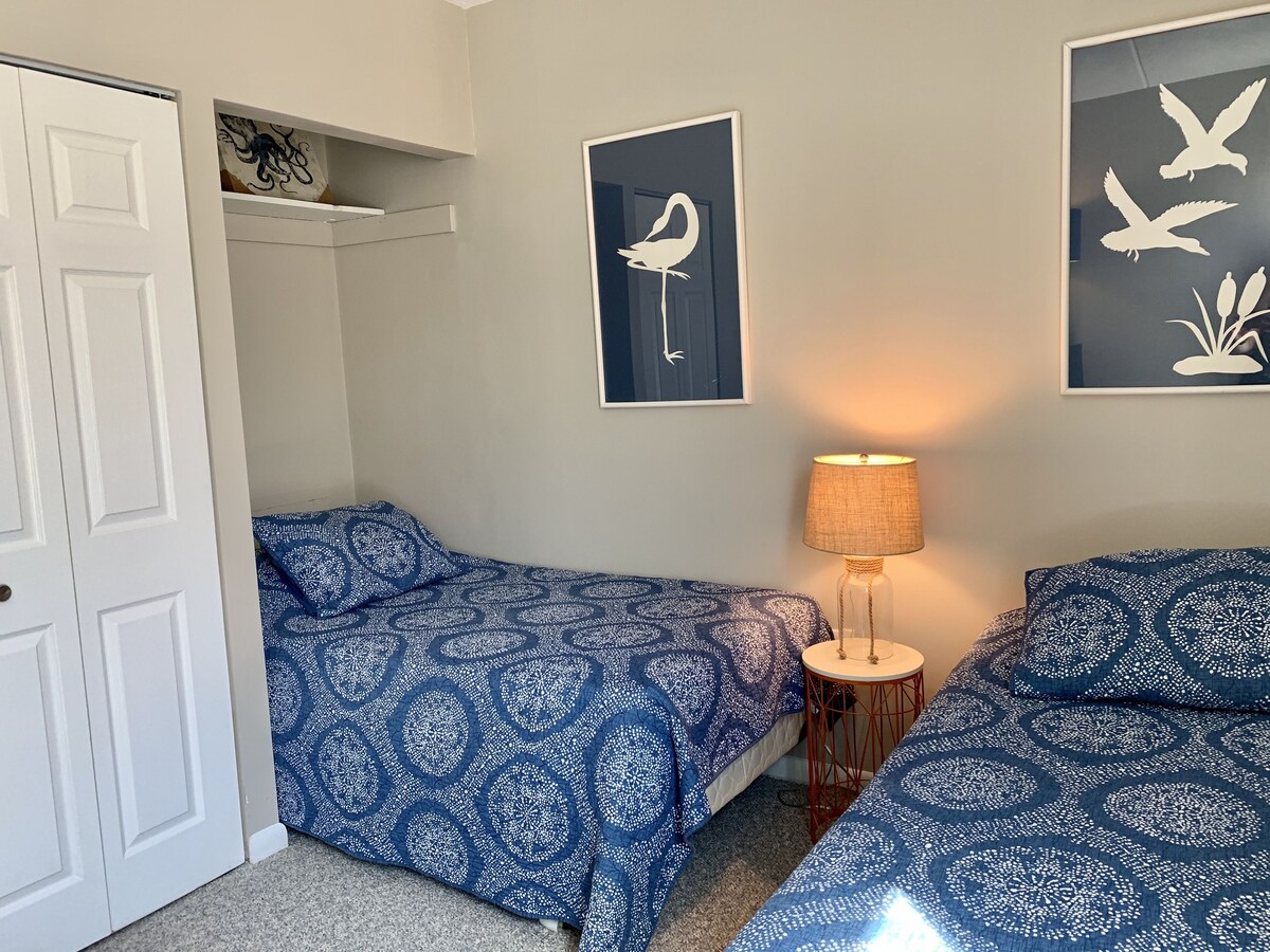 405 Retreat at Hall Harbor in STONE HARBOR on 96th St- Close to The Reeds