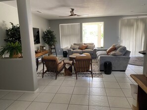 Large and cozy living room