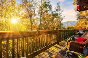 Fresh mountain air and breathtaking views await you at Legends Hideaway Chalet