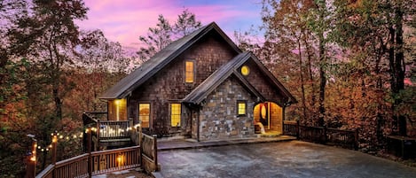 Welcome to Legends Hideaway, your home away from home! Our family cabin offers the perfect blend of comfort and elegance, complete with a cozy fire pit to gather around and make lasting memories.