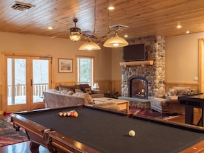 Rediker Retreat- Authentic Riverfront Luxury Log Home (1181)