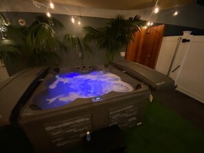 屋外スパ浴槽