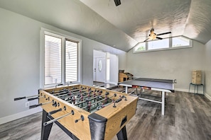 Game Room | Piano