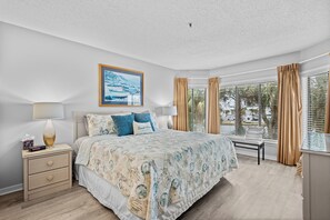 King in Main Bedroom