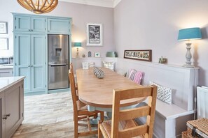 The Zetland Apartment, Saltburn-by-the-Sea - Host & Stay